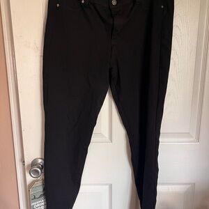 Liverpool Women's Black‎ Skinny Pants